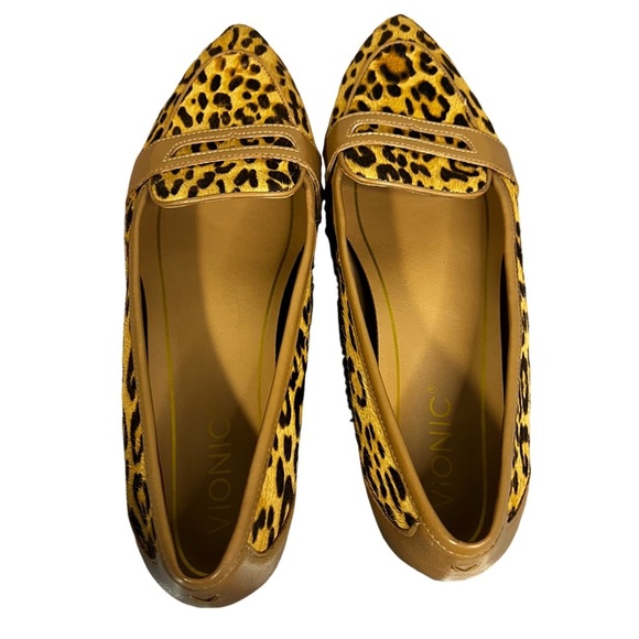 Vionic Savannah Leopard Print Flat / loader size 7 leather / cow hair - Picture 4 of 9